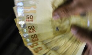 Opinião: 40 bi! O povão paga a conta