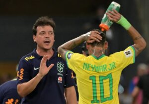 Távola Redonda: Seleção de Diniz e Neymar levanta questionamentos e esquece o futebol