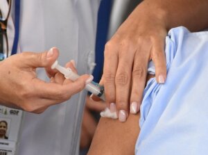 Rio de Janeiro registra aumento de cobertura vacinal em 2023