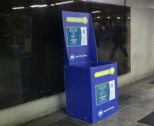 Estações do MetrôRio recebem donativos para campanha do RioSolidario destinada a vítimas das chuvas na Zona Norte e Baixada Fluminense