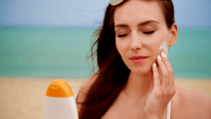 4 dicas de Skincare para enfrentar as altas temperaturas previstas para a quarta onda de calor que está chegando no Brasil