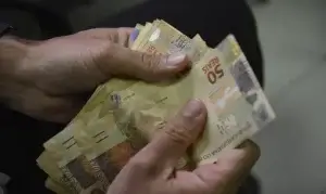 Opinião: O povão paga a conta das mordomias dos governantes