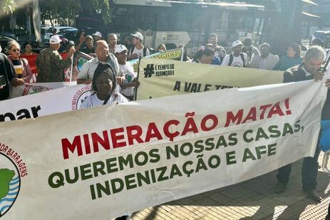 17.06.2024. Belo Horizonte (MG) - Atingidos pelo rompimento da barragem da mineradora Samarco realizaram uma manifestação em Belo Horizonte onde cobram participação nas negociações envolvendo a repactuação do acordo de reparação. 
MAB/Divulgação