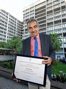 Nilo Batista, recebe título de Professor Emérito da Uerj