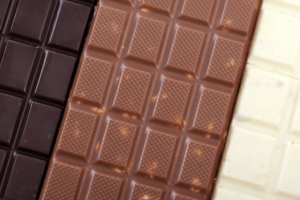 Descubra sobre os diferentes tipos de chocolate e quais as características de cada um deles