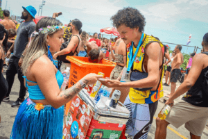 Carnaval no RJ: 30% dos entrevistados gastam de R$ 100 a R$ 200 por dia durante a folia