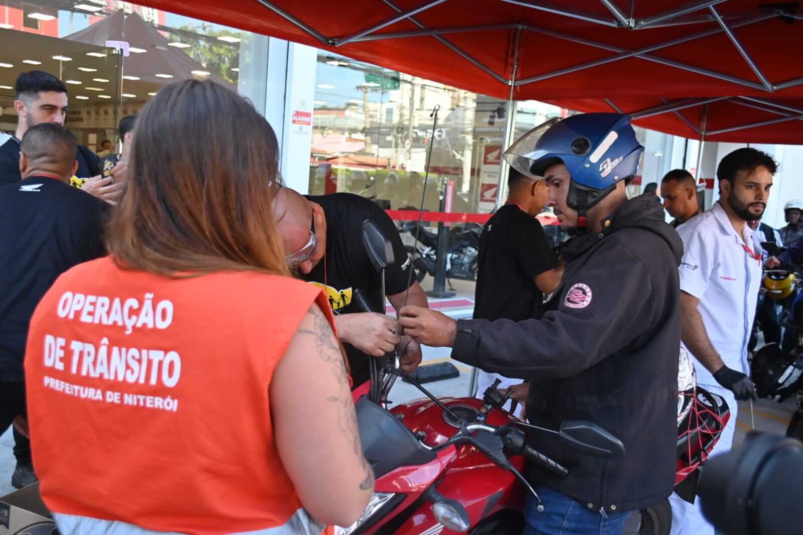 Acao-Maio-Amarelo-instalacao-antena1