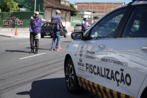 São Gonçalo realiza blitz educativa no trânsito para conscientizar motoristas