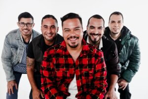 Sorriso Maroto faz shows especiais de Dia dos Namorados