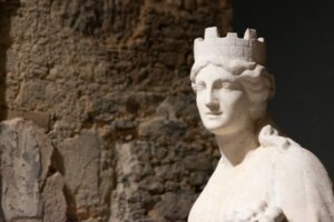Museu Nacional reabre parcialmente ao público com exposição “Entre Gigantes”