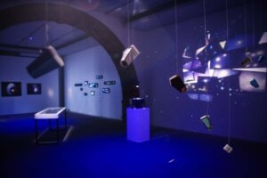 Exposição “Luz estelar ecoando” leva o público a uma viagem cósmica no Paço Imperial