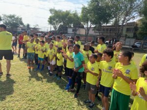 Lançamento do Projeto de Futebol “Construindo Nações” em Comendador Soares Reúne Lideranças e Comunidade