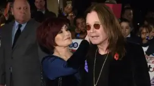 Um dia após a morte de Ozzy Osbourne, itens do roqueiro entram em leilão
