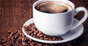 Preço do café registra primeira queda em 19 meses, mas ainda acumula alta anual de mais de 70%