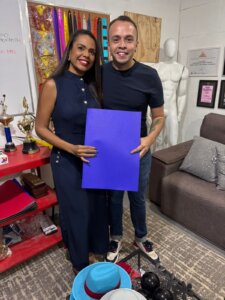 Nathália Brito recebe figurino para estreia como musa da União da Ilha