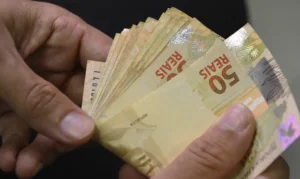 Voz da Justiça: Campanhas à venda? O preço da política no Brasil