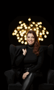 Conectando Histórias: Luana Fernandes: do sonho de Deus às páginas de uma antologia