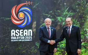 “Aproximação entre Sudeste Asiático e Brasil, de Leste a Oeste, é crucial para a defesa do multilateralismo”, defende Lula na Cúpula da Ásia do Leste