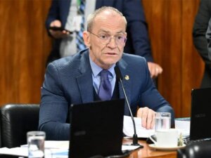 Fabiano Contarato é eleito presidente da CPI do Crime Organizado por votação apertada no Senado