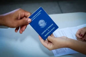 Governo do estado oferece mais de 2.500 vagas de emprego formal, estágio e jovem aprendiz