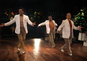 Espetáculo Professor Samba – homenagem à Ismael Silva segue em circulação nos teatros Mário Lago e Armando Gonzaga