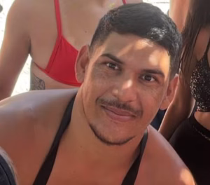 Ex-treinador argentino condenado por abuso sexual é preso no Leme após fugir para o Brasil