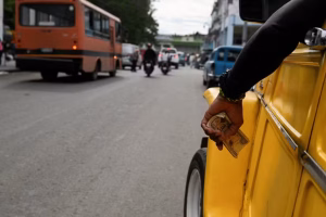 Em crise, Cuba abre economia para capital estrangeiro