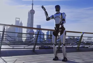 Robô chinês anda mais de 100 km sem parar, bate recorde e entra para o Guinness Book