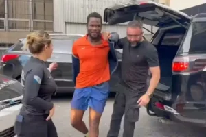 Youtuber preso por suspeita de crimes sexuais contra menores no Rio tinha câmera escondida