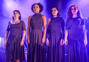 Bibi Ferreira é celebrada em musical inédito no Teatro Sesc Ginástico