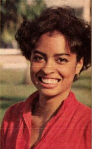 Diplomata Mônica de Veyrac construiu carreira marcada pelo diálogo e pela cooperação internacional