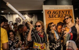 Cena no Rio vira destaque no New York Times e projeta atriz brasileira ligada ao cinema autoral