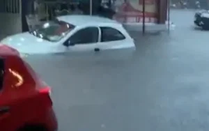 Chuva forte na Zona Oeste causa transtornos e impacta linhas do BRT