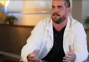 Dono da Outsider Tours é denunciado pelo MPRJ por estelionato