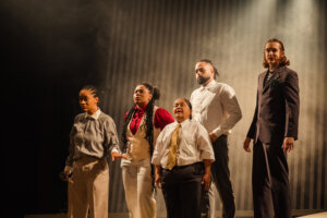 ‘Constitucional’: Peça teatral aborda diálogo com a sociedade sobre democracia 