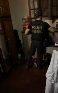 PF realiza prisão em Paraty durante operação contra abuso sexual infantil na internet