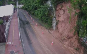 Após temporal, Rio reabre vias e tenta normalizar circulação na cidade