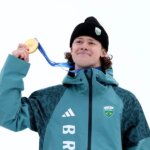 Lucas Pinheiro Braathen da Noruega ao Brasil, combinação de gelo e ouro