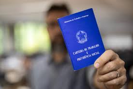 Governo do Estado divulga 2,5 mil oportunidades de emprego com carteira assinada, estágio e jovem aprendiz