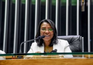 Rosangela Gomes: trajetória política marcada pela defesa dos direitos das mulheres e da população do Rio