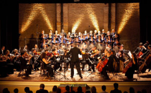 Curso de regência com o maestro Ricardo Rocha abre inscrições na Escola de Música Villa-Lobos