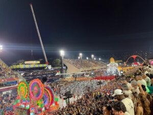 Carnaval 2026 bate recorde e impulsiona turismo internacional