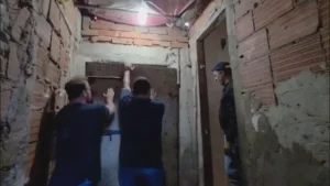Polícia Civil descobre bunker do tráfico em casarão na Lapa e prende três suspeitos