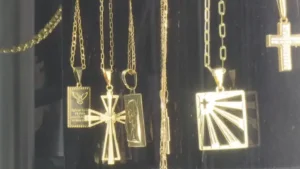 Golpe do ouro na Serrinha expõe emboscadas que eram feitas a joalheiros no Rio