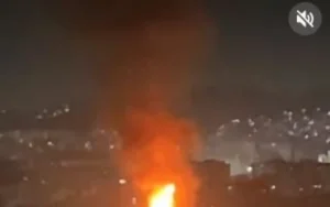 Em terreno baldio no Complexo do Lins incêndio  assusta moradores
