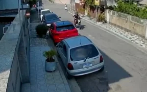 Rene Silva e abordado e sofre assalto a mão armada no Alemão