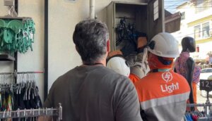 Megaoperação combate furto de energia e água na Barra e no Recreio