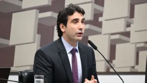 Presidente do Banco Central afirma não ter rivalidade entre PIX e os cartões de credito