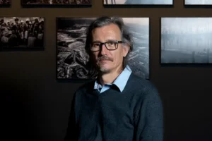 Lalo de Almeida: o olhar que transforma imagem em denúncia