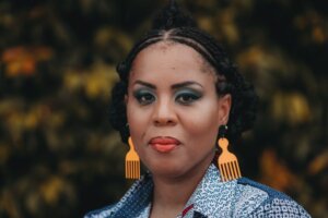 Cristiane Sobral: uma das grandes vozes da literatura afro-brasileira contemporânea
